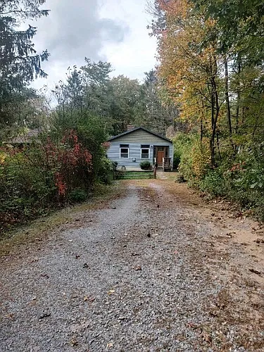 139 Traver Rd #B Photo 1