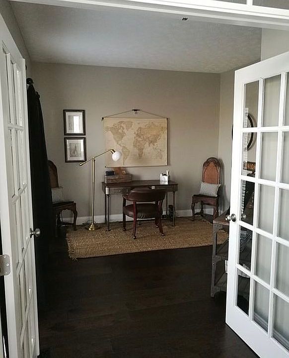 1st image of 2137 Lincolnshire Dr