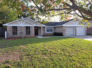 217 Fairfield Ave, Shoreacres, TX 77571