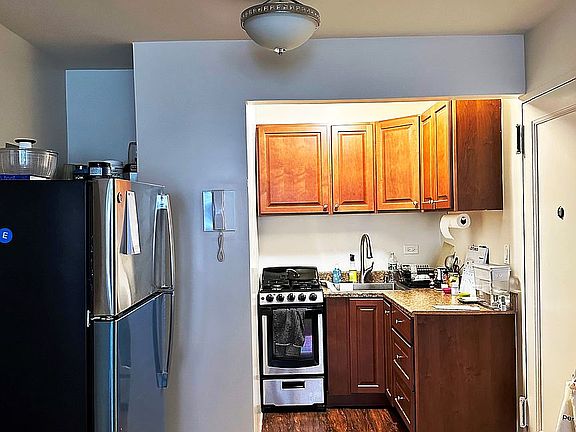 2nd image of 416 E 85th St APT 2G