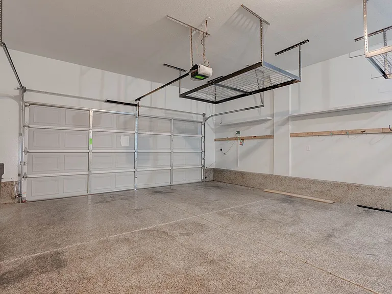 985 Noah Valley St — Photo 20