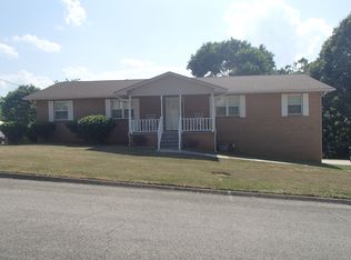 8229 Cricket Rd, Powell, TN 37849