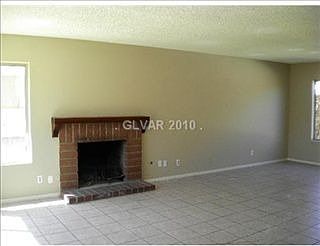 2nd image of 6940 Paddington Way