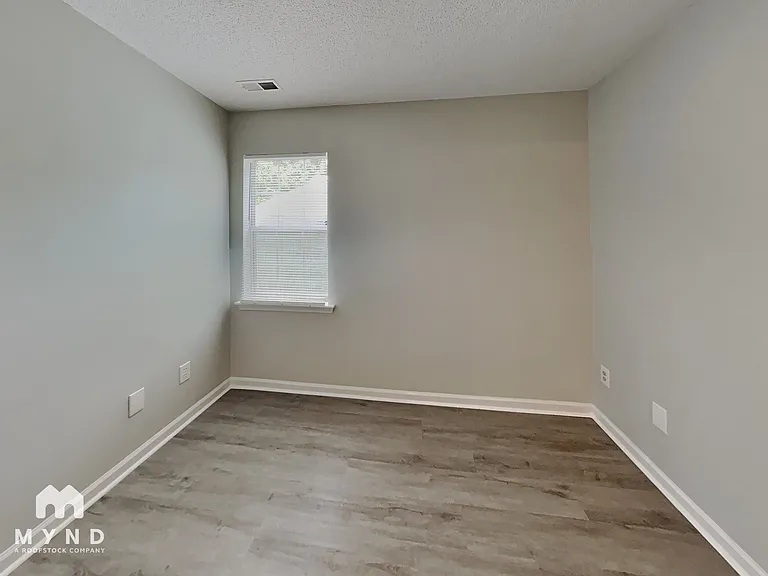 2028 Collier Rd — Photo 6