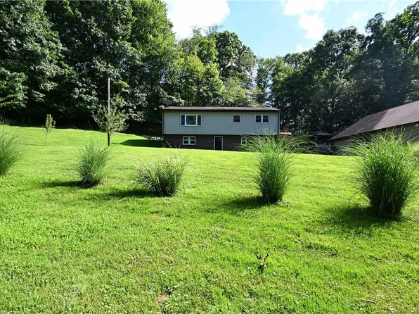 382 Fry Hollow Rd, Hunker, PA 15639