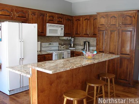 2nd image of 3712 165th Ave NE
