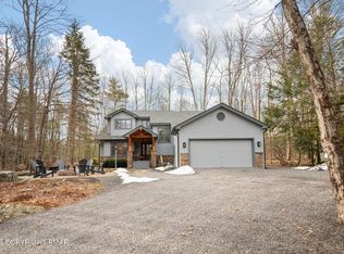 274 Long View Ln, Pocono Pines, PA 18350