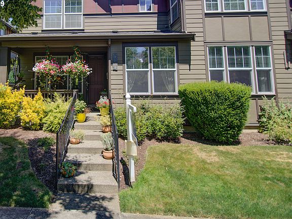 3rd image of 7127 NE Stonewater St