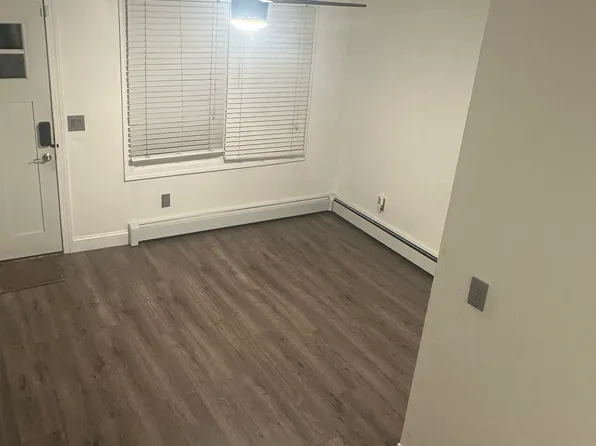 (undisclosed Address), Pawtucket, RI 02861