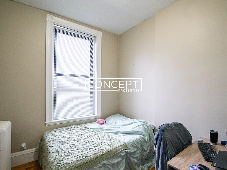39 Bay State Rd #4R — Photo 14