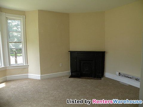 4th image of 405 Jessamine Ave E APT 1
