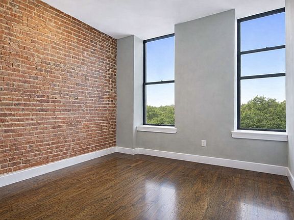 4th image of 1191 Bedford Ave APT 4F