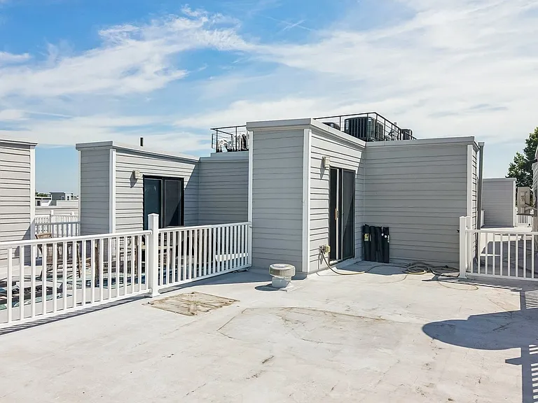 700 Moyer St — Photo 27