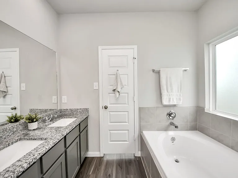 2473 Carp Dr — Photo 21