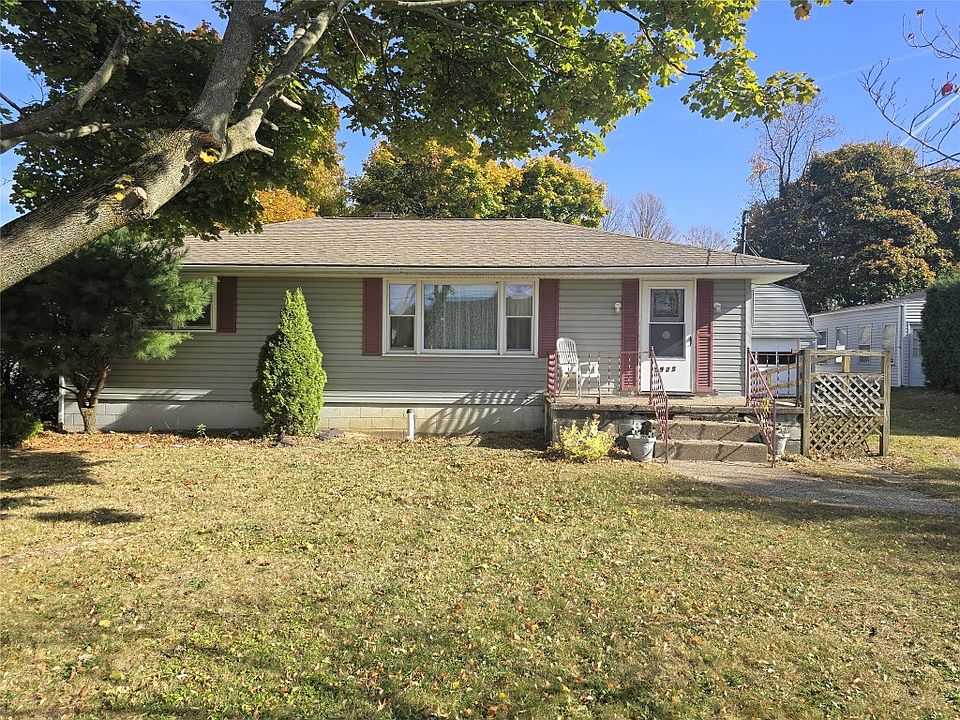 1st image of 2925 Broadlawn Dr