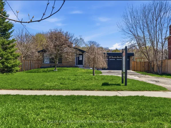 297 Grandview St S, Oshawa, ON L1H 7C6