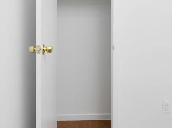 323 West 42nd Street image 9 of 12