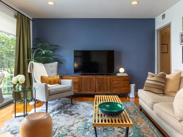 103 W Mountain St APT C, Glendale, CA 91202