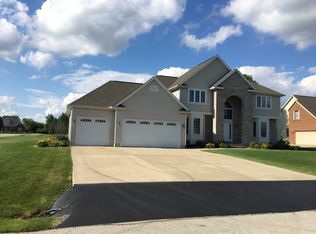 6412 Cedarcrest Ct, Decatur, IL 62521