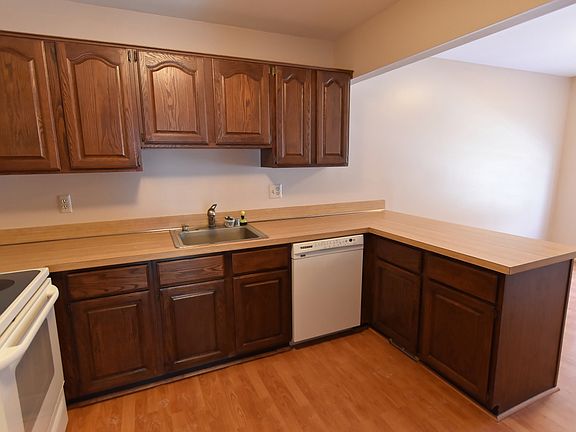 3rd image of 20825 W Glen Haven Cir