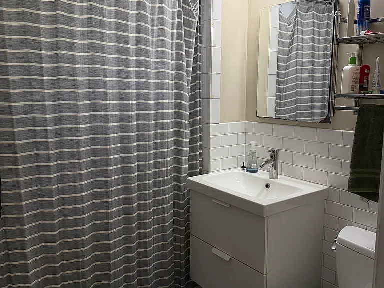 92 Yorktown St #2 — Photo 5
