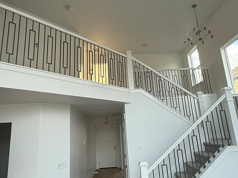 896 N Banner Dr — Photo 5