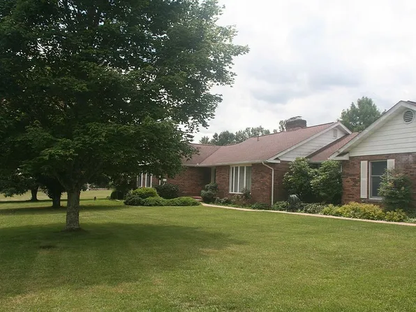 341 Roma Dr, Crossville, TN 38555