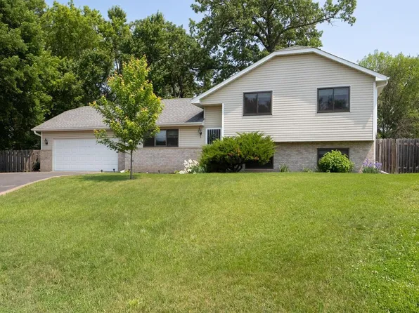 23181 Dahlia St NW, Saint Francis, MN 55070