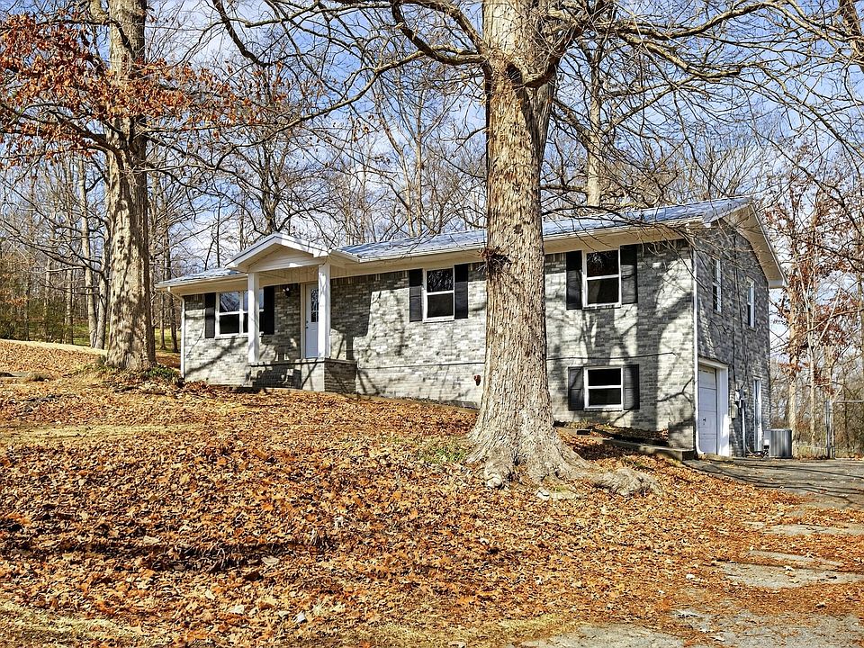 1st image of 379 Oakwood Cir NE