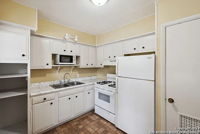 515 E Olmos Dr #3 — Photo 13