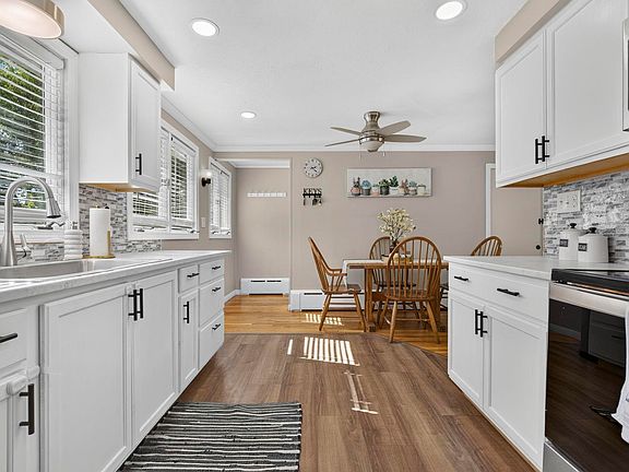 4th image of 39 Oak Street