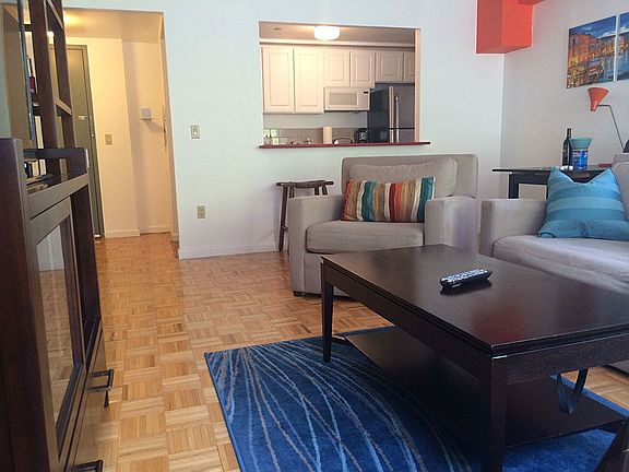 2nd image of 165 Eldridge St APT 5A