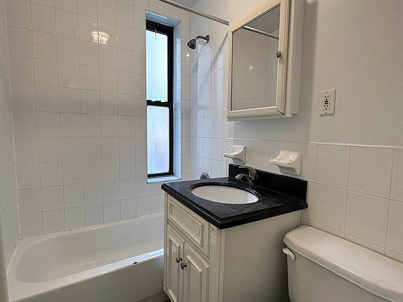 5th image of 47-60 39th Pl #1G