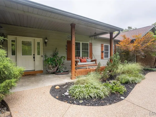 179 Apache Dr, Pacific, MO 63069