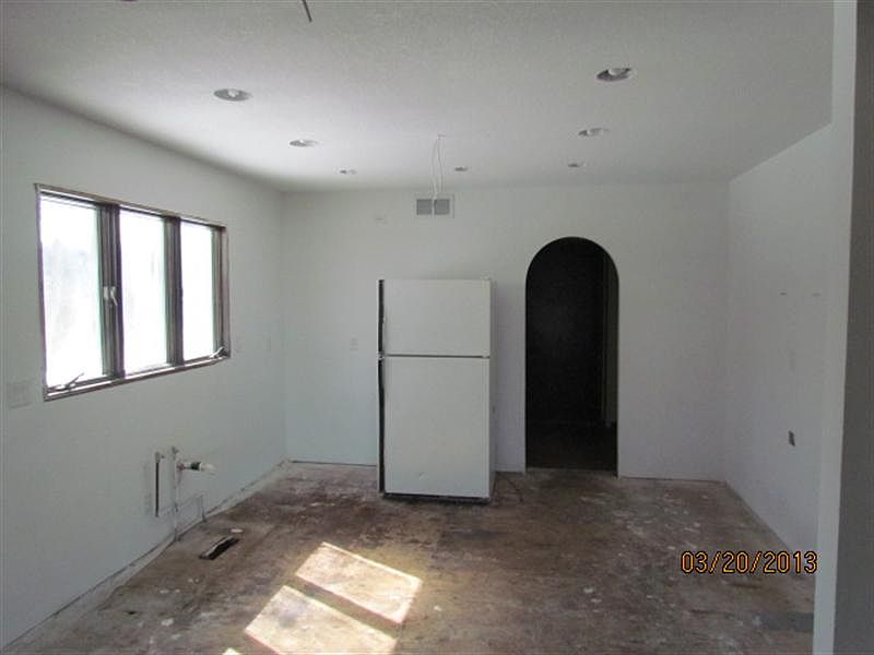 2nd image of 409 Quixote Ave N