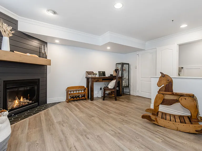 15 Sugarbush Rd — Photo 16