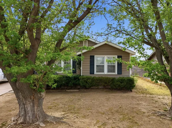 1614 N Academy St, Guymon, OK 73942