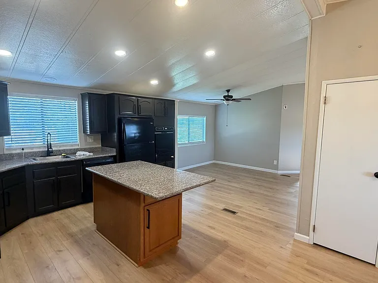 7770 Lone Tree Way — Photo 14