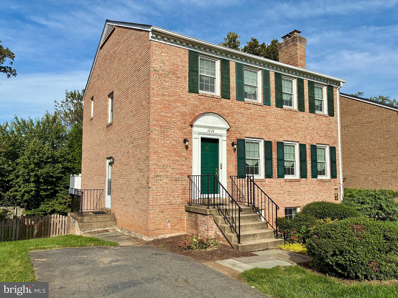 4 bed, 3.5 bath, 2880 sqft, $4,700 — Photo 3