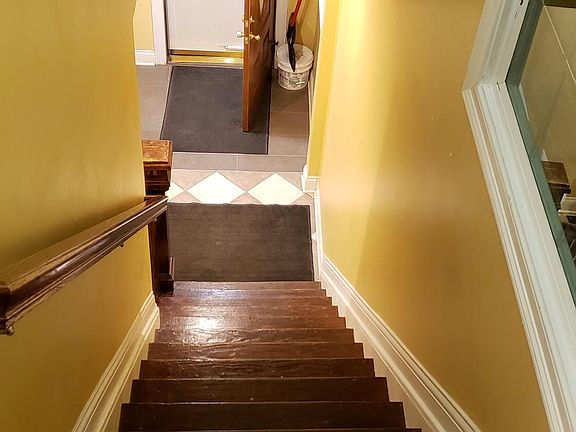 3rd image of 140 S 10th Ave #2