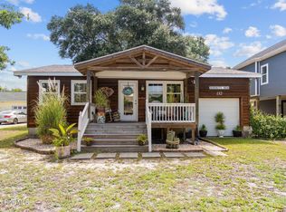 132 NE 3rd St, Oak Island, NC 28465