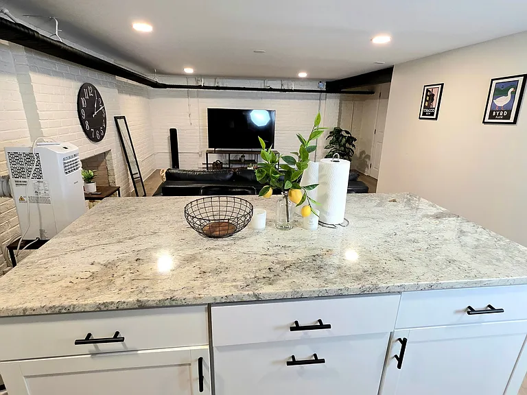7218 Monument Ave — Photo 50