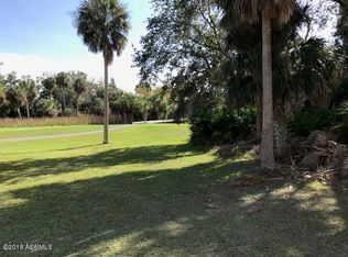 99 Davis Love Dr, Saint Helena Island, SC 29920