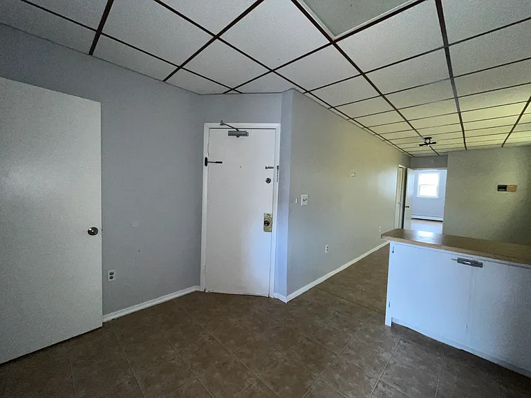 75 Broadway #2L — Photo 3