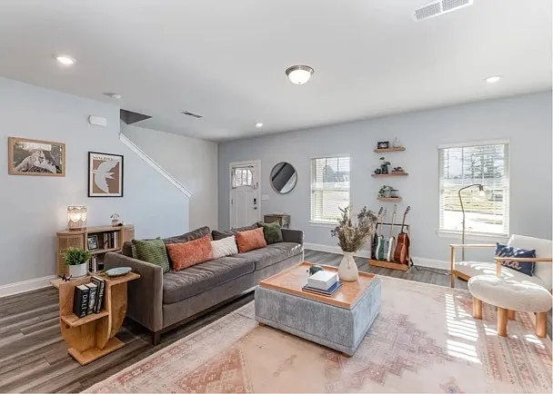241 River Road - 1 — Photo 3