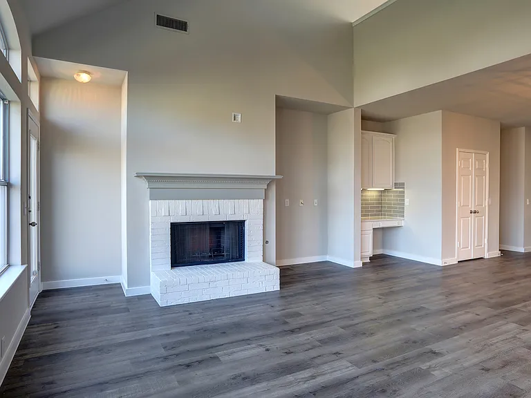 2954 La Vista Ln — Photo 6