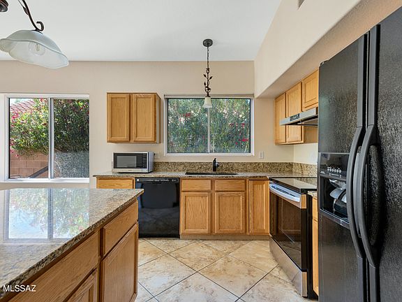 3rd image of 12188 N New Dawn Ave