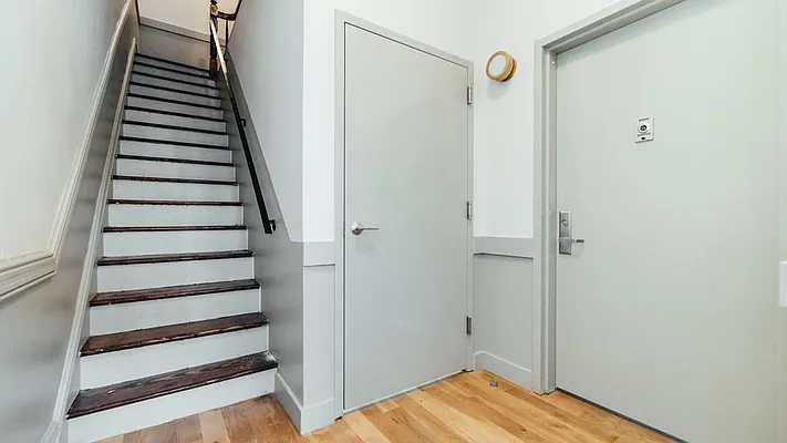 Rented by Nooklyn NYC LLC | media 24