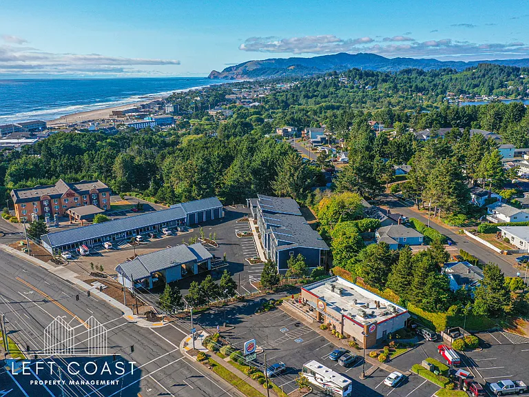 680 SE Highway 101 — Photo 30