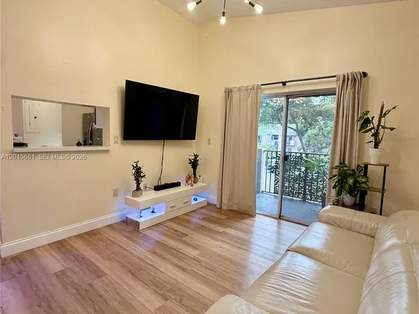 2361 NW 96th Ter #18H, Hollywood, FL 33024